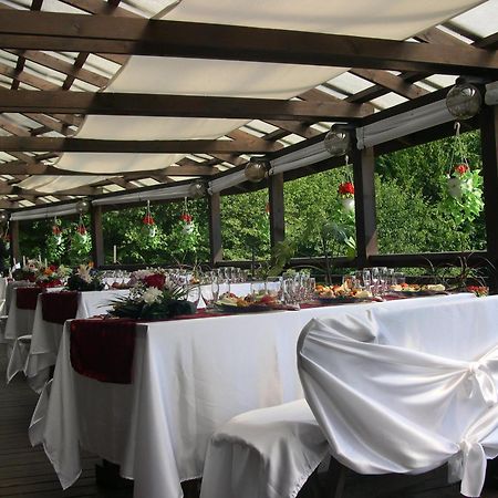 Cabana La Noi Hotel Rîşnov Luaran gambar