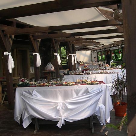 Cabana La Noi Hotel Rîşnov Luaran gambar