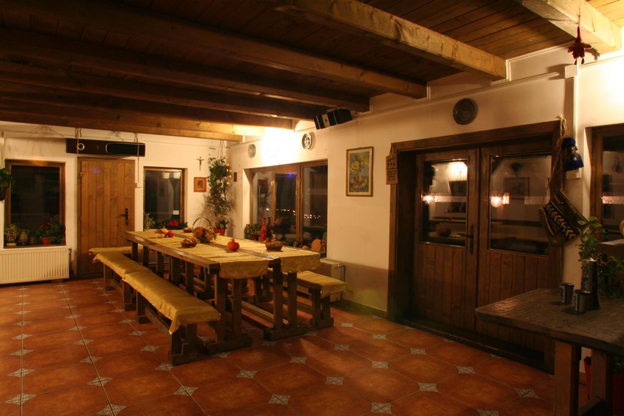 Cabana La Noi Hotel Rîşnov Luaran gambar