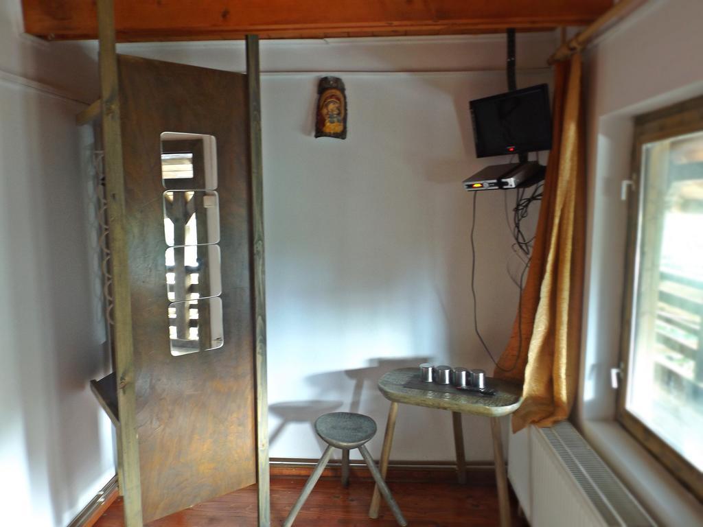 Cabana La Noi Hotel Rîşnov Luaran gambar