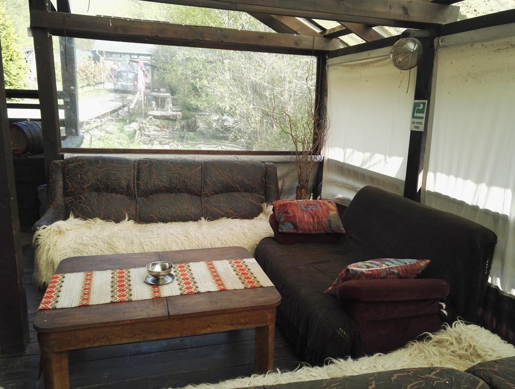 Cabana La Noi Hotel Rîşnov Luaran gambar