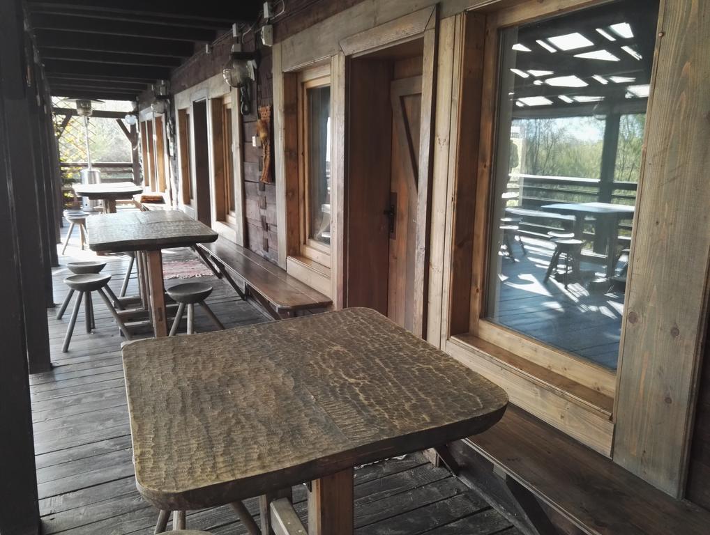 Cabana La Noi Hotel Rîşnov Luaran gambar